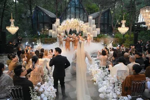 Emotional Highlights from Vu Hanh Nguyen and Nguyen Duc Cuong Wedding - image 10