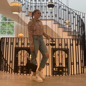 Inside Katie Goodland's Luxury Handbag Collection: Harry Kane's Wife's Elite Style - image 4