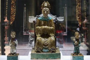 The Century-Old Beauty and Craftsmanship of Saigon Ceramics - image 7