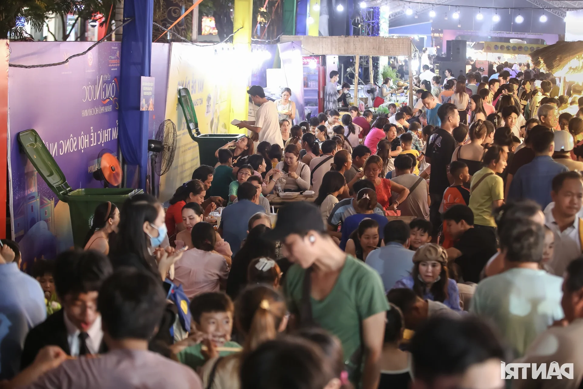 Exploring the Vibrant Food Scene at the Ho Chi Minh City River Festival