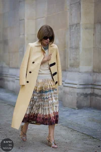 The Iconic Style of the Most Powerful Woman in Global Fashion - image 1