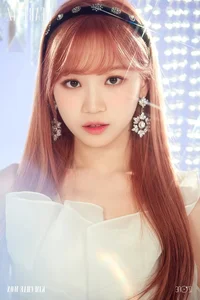Top K-Pop Female Idols Born in the Year of the Dragon - image 14