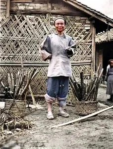 Rare Glimpses into History: The Captivating Beauty and Style of Qing Dynasty Courtesans in Vintage Photography - image 22