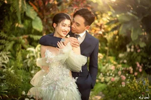 Nguyen Phuong Nhi Gallery: Elegant and Pure Style Portraits - image 1