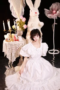 Guan Ning Shines in YiTuYu Art Language Vol.5850: A Fusion of Style and Sophistication - image 7