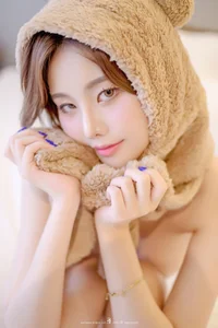 Elegant Back Profile Portraiture: Model Yuna in the SaintPhotoLife Sexy Back Collection – 68 High-Resolution Aesthetic Fashion and Lifestyle Images - image 9