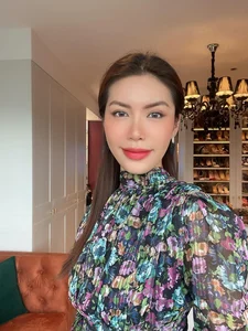 Inside Supermodel Minh Tu’s Ultra-Stylish Apartment After Her Heartwarming Proposal - image 6