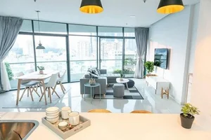 Inside Supermodel Minh Tu’s Ultra-Stylish Apartment After Her Heartwarming Proposal - image 1
