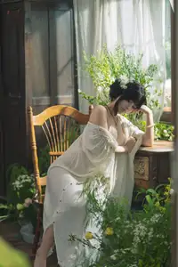 Coser Yuuhui: Discover the Gentle Beauty of "Song of Spring" Part02 – Graceful and Ethereal - image 3