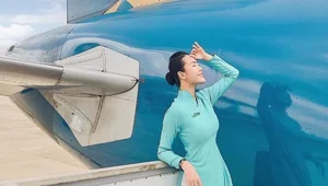 From Flight Attendant to Glamorous Fashion Icon: Embracing Personal Style - image 10
