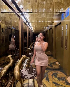 Korean Beauty Trends: The Stunning Visuals and Style of Seoul's Top Social Media Stars - image 6