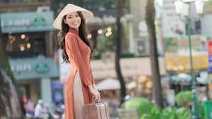 Capturing Elegance: The Pure and Timeless Beauty of Vietnamese Women - image 82
