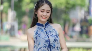 Capturing Elegance: The Pure and Timeless Beauty of Vietnamese Women - image 95
