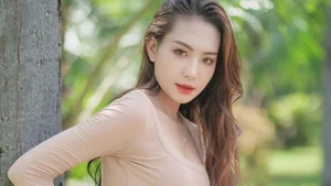 Capturing Elegance: The Pure and Timeless Beauty of Vietnamese Women - image 83