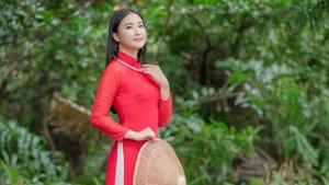 Capturing Elegance: The Pure and Timeless Beauty of Vietnamese Women - image 93