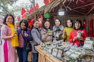 Discover Uoc Le: The 500-Year-Old Traditional Sausage Village in Hanoi - image 6