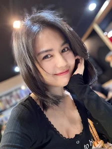 Ngọc Trinh và những thay đổi bất ngờ sau biến cố cuộc đời - image 1