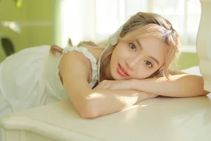 YiTuYu Art Language Vol 9490 Presents a Mesmerizing Portrait Series of Xi Xi - image 21