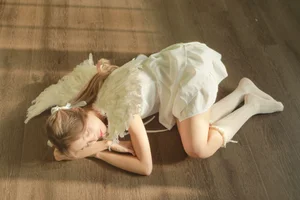 YiTuYu Art Language Vol 9490 Presents a Mesmerizing Portrait Series of Xi Xi - image 31