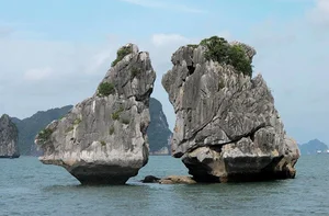 Ha Long Bay Travel Guide 2024: Complete Review and Insider Tips - image 3