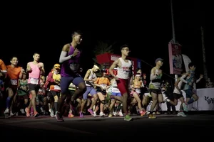 Hua Thuan Long Triumphs at VnExpress Marathon Hai Phong - image 6