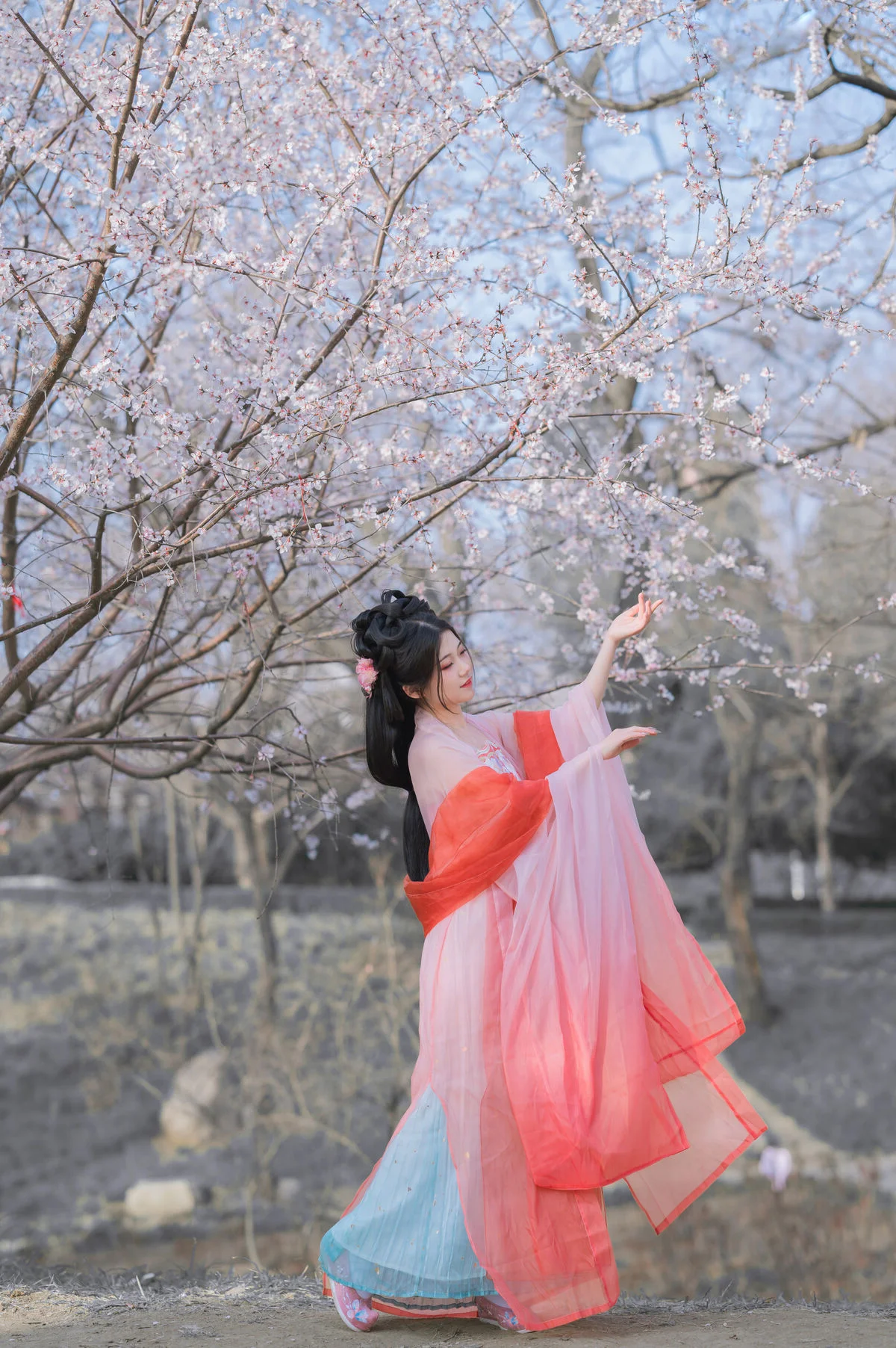Spring Muse in Hanfu YiTuYu Vol.8891 Gui Yuan Ba Bao Zhou