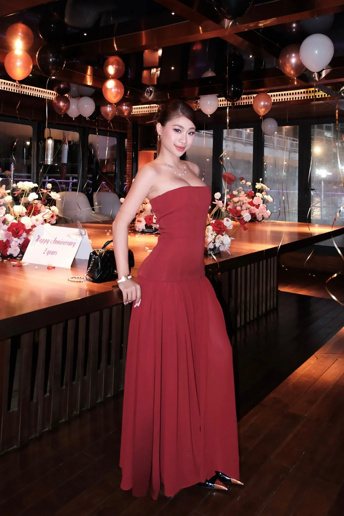 Louis Phạm Stuns in Tight Dress Alongside Her Boyfriend in Latest Viral Photos