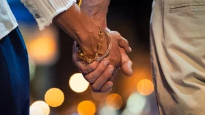 Cute and Romantic Couple Wallpapers: Beautiful Love Backgrounds for Your Phone - image 17