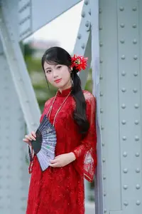 Graceful Red Ao Dai: A Timeless Blend of Vietnamese Tradition and Modernity. - image 3