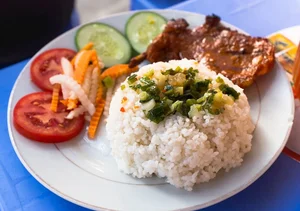 Top Vietnamese Dishes Recognized in the 2024 Global Culinary Rankings - image 9