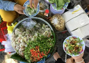 Top Vietnamese Dishes Recognized in the 2024 Global Culinary Rankings - image 7