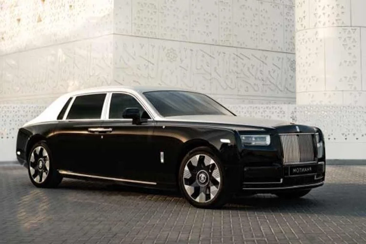 One-of-a-Kind Rolls-Royce Phantom Arabesque: A Masterpiece of Bespoke Luxury and Intricate Laser-Engraved Artistry Inspired by Middle Eastern Architecture