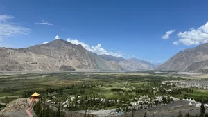 Conquering the World's Highest Motorway: Vietnamese Travelers Experience the Thrills of Ladakh, India - image 3