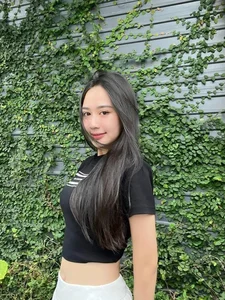 Meet Kim Ngan: The Stunning Model and Girlfriend of Vietnamese Singer Hoai Lam - image 8