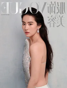 Liu Yifei Side Profile Viral Photo: The Fairy Sister's Timeless Beauty - image 5