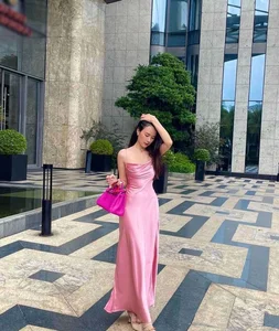 Midu Stuns in Delicate Silk Dress Amidst a Snowy Landscape - image 6