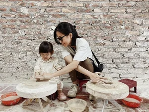 Inside the Beautiful Family Life of Influencer An Nguy and Her Partner - image 9