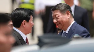 Chinese President Xi Jinping Arrives in Hanoi to Strengthen Strategic Bilateral Ties - image 6
