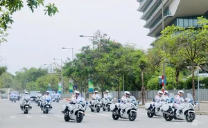 Chinese President Xi Jinping Arrives in Hanoi to Strengthen Strategic Bilateral Ties - image 5