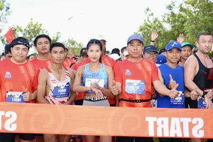 Khuat Phuong Anh Triumphs in 10km Pride of My Fatherland Race - image 6