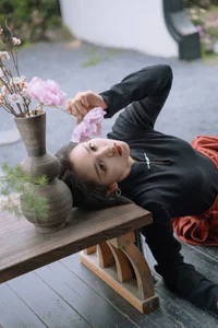 YiTuYu Art Language Vol.6647: Elegant Portraits of Yu Wen - image 4