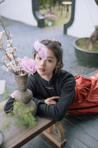 YiTuYu Art Language Vol.6647: Elegant Portraits of Yu Wen - image 14