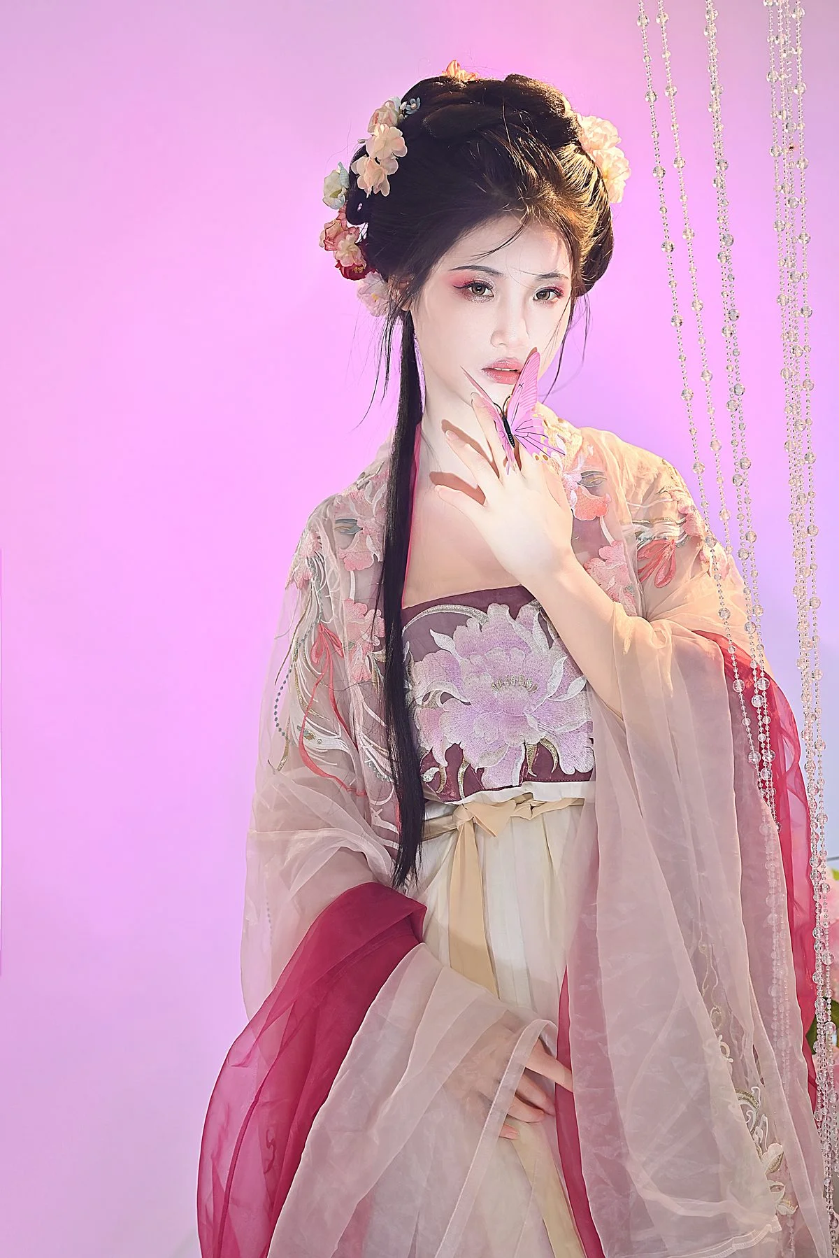 Artistic Excellence in YiTuYu Art Language Vol.4385 Xing Ren Nai Bao
