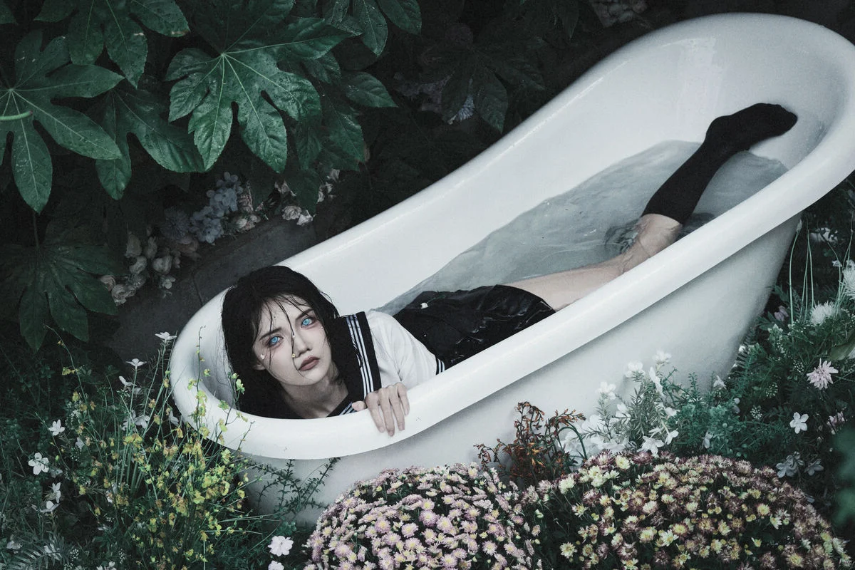 Duo Mi Returns in YiTuYu Art Language Vol.7710: An Elegant Fusion of Style and Art