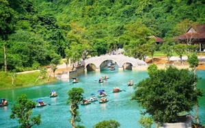 Discover the Historic Valley Near Hanoi Worshipped by King Dinh - image 7