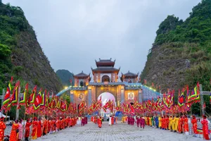 Discover the Historic Valley Near Hanoi Worshipped by King Dinh - image 1