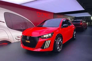 Peugeot Shifts Strategy: Halting Full Electrification for New Tech - image 2