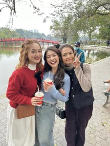 Heartwarming Behind-the-Scenes Moments from the Finale of My Happy Unexpected Family - image 32