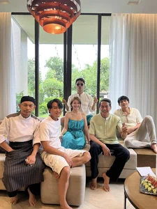 Heartwarming Behind-the-Scenes Moments from the Finale of My Happy Unexpected Family - image 41