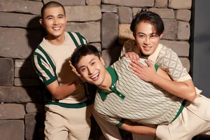 Heartwarming Behind-the-Scenes Moments from the Finale of My Happy Unexpected Family - image 34